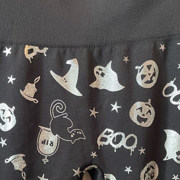 FRENCH LAUDEY BLACK AND SILVER HALLOWEEN STRETCHIES SIZE L/XL NWT - Picture 3 of 5